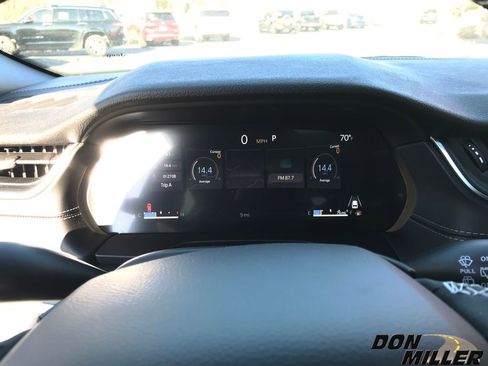 New 2025 Jeep Grand Cherokee Altitude image 15