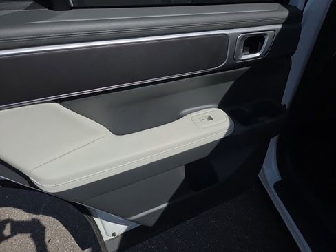 Used 2026 Hyundai Santa Fe SEL AWD/4WD image 19