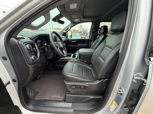 Certified 2023 GMC Sierra 2500 Denali w/ Denali Ultimate Package image 8