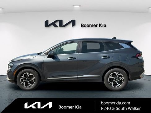 Used 2024 Kia Sportage LX FWD image 8