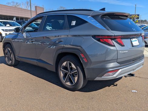 Certified 2025 Hyundai Tucson SEL FWD image 6