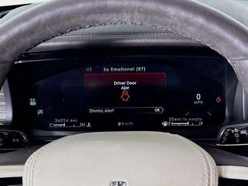 Used 2023 Lincoln Aviator Black Label w/ Dynamic Handling Package image 14