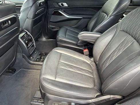Used 2023 BMW X7 xDrive40i w/ Executive Package AWD/4WD image 14