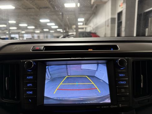 Used 2016 Toyota RAV4 XLE image 14