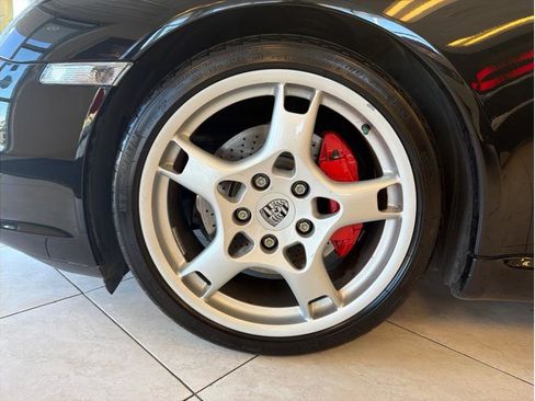 Used 2005 Porsche 911 Carrera S image 9
