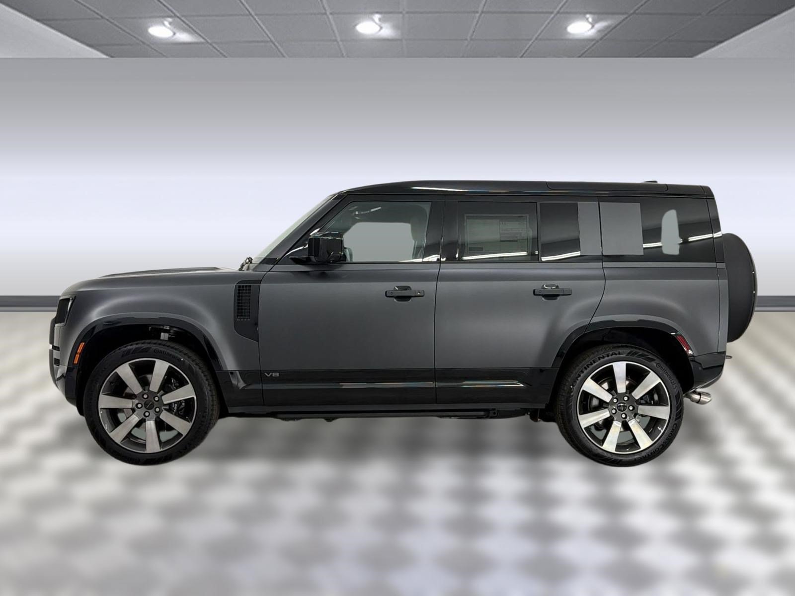 New 2026 Land Rover Defender 110 V8 AWD/4WD image 2