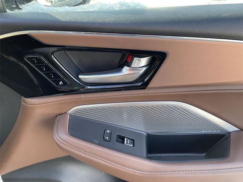 Used 2024 Acura MDX SH-AWD w/ Technology Package image 31