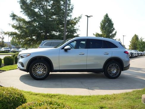 Used 2026 Mercedes-Benz GLC 300 4MATIC image 4