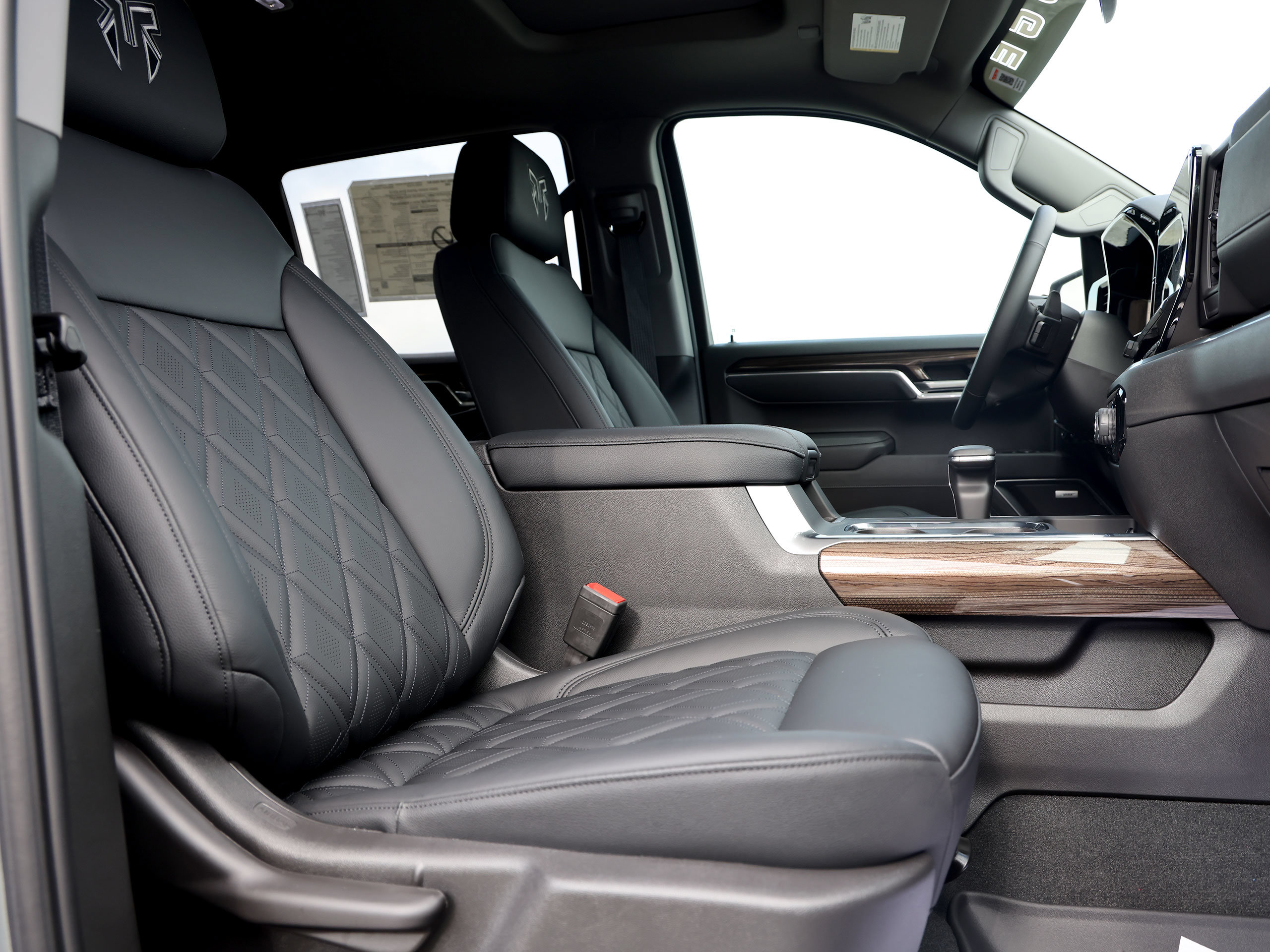 New 2025 Chevrolet Silverado 1500 RST AWD/4WD image 37