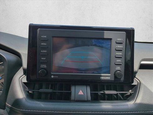 Used 2022 Toyota RAV4 XLE AWD/4WD image 13
