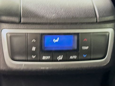 Used 2017 Toyota Highlander XLE image 20