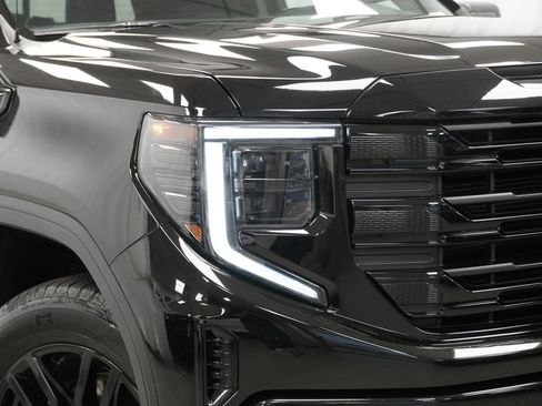 Used 2023 GMC Sierra 1500 Elevation w/ Preferred Package AWD/4WD image 34
