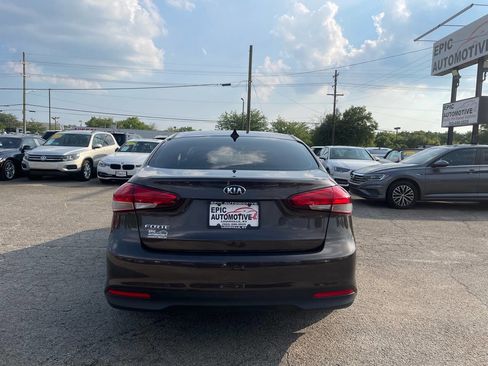 Used 2018 Kia Forte LX image 6