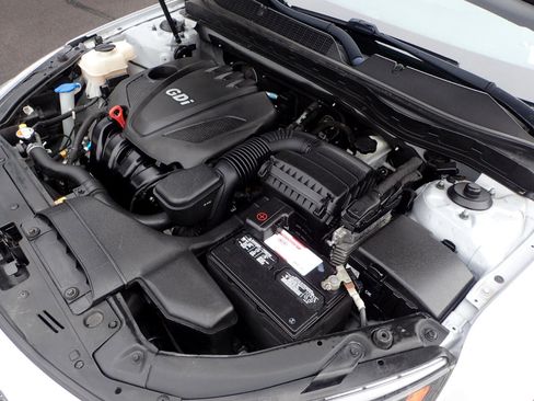 Used 2011 Kia Optima LX image 21