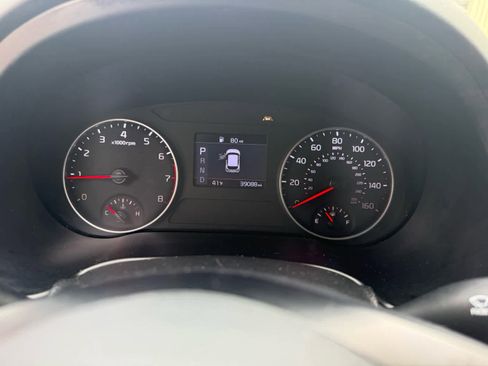 Used 2023 Kia Seltos LX image 3