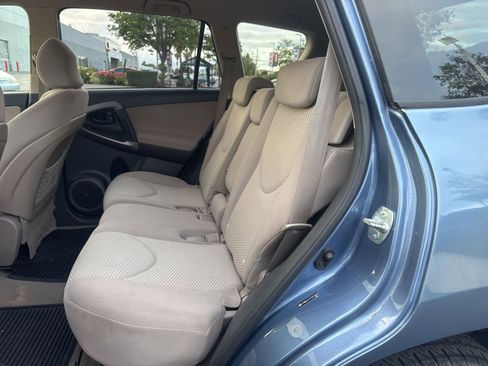Used 2007 Toyota RAV4 Limited AWD/4WD image 17