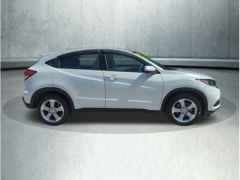 Used 2020 Honda HR-V LX image 6