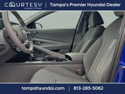 Certified 2025 Hyundai Elantra Sport image 18