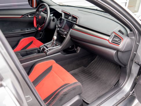 Used 2019 Honda Civic Type R image 26