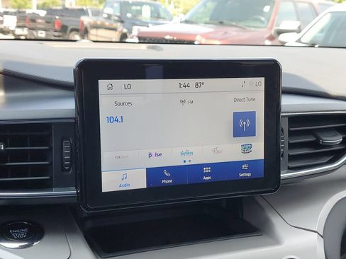 Certified 2024 Ford Explorer XLT w/ Equipment Group 202A AWD/4WD image 28
