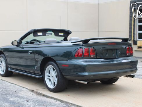 Used 1998 Ford Mustang GT RWD image 5