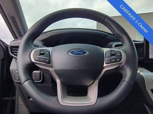 Used 2024 Ford Explorer XLT w/ Equipment Group 202A image 29