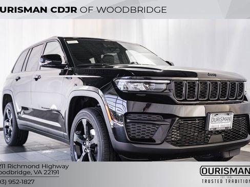 New 2025 Jeep Grand Cherokee image 1