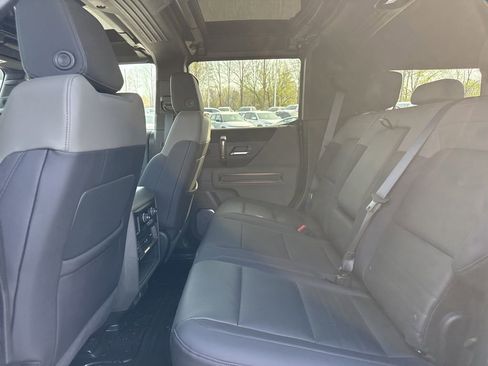 Used 2025 GMC Hummer EV 2X w/ LPO, Sport Package image 12