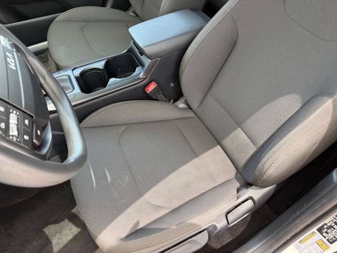 Used 2026 Kia K4 FWD image 37