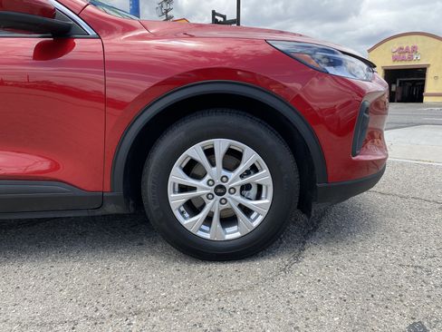 Used 2023 Ford Escape Active w/ Tech Pack #2 FWD image 22