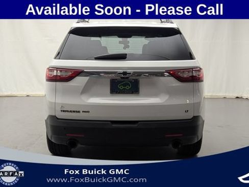 Used 2019 Chevrolet Traverse LT w/ LT Premium Package AWD/4WD image 6
