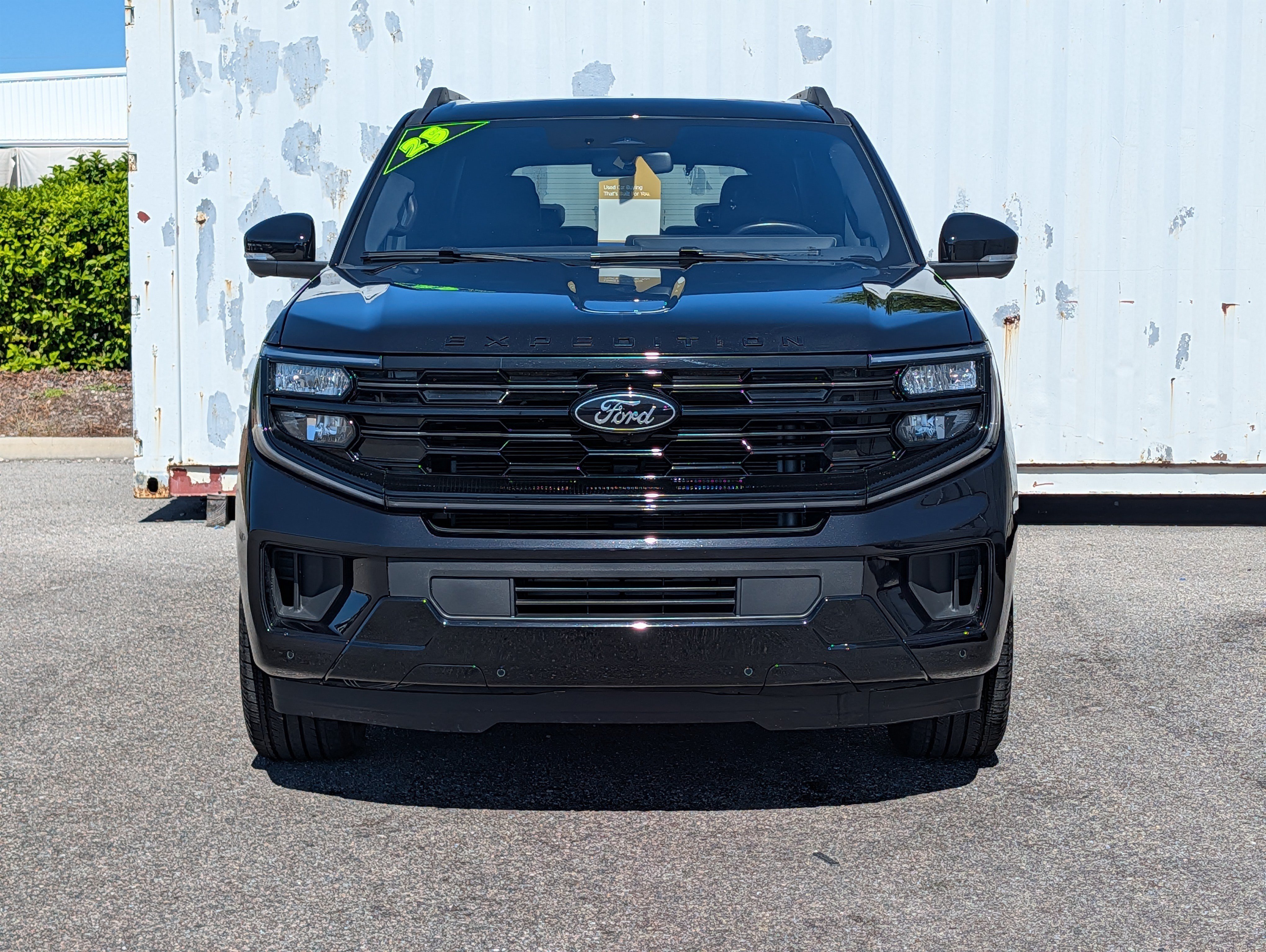 Certified 2025 Ford Expedition Platinum w/ Stealth Performance Package AWD/4WD image 9
