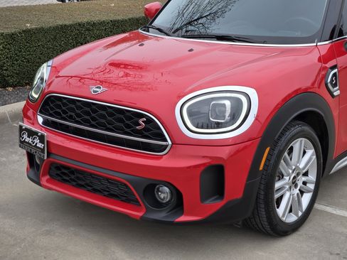 Used 2024 MINI Cooper Countryman S w/ Storage Package image 10