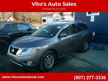 Used 2015 Nissan Pathfinder SV