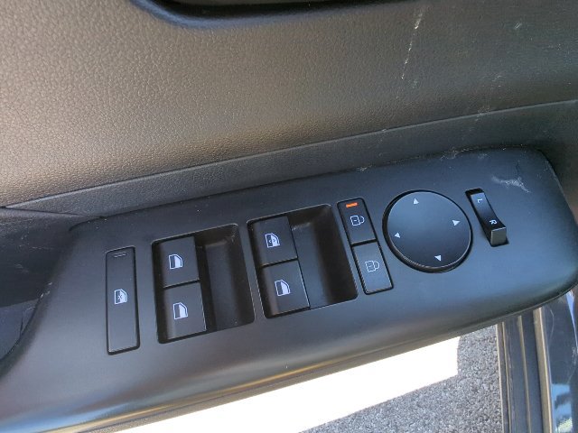 Used 2025 Hyundai Kona SEL FWD image 13