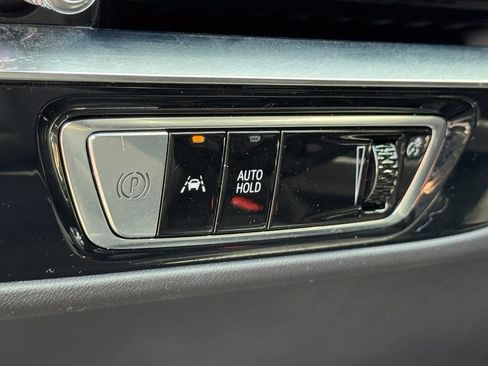 Certified 2024 Cadillac Lyriq Luxury AWD/4WD image 22