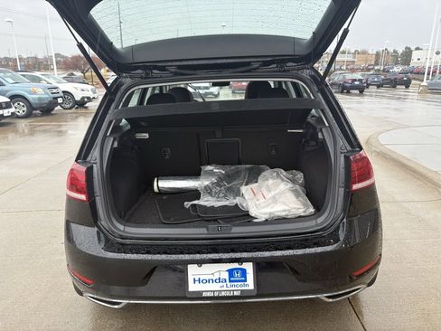 Used 2019 Volkswagen Golf SE w/ Driver Assistance Package image 34