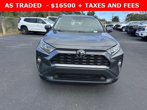 Used 2021 Toyota RAV4 XLE image 2
