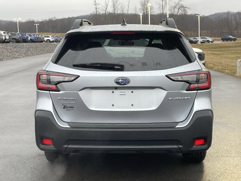 Certified 2025 Subaru Outback Premium w/ Popular Package #1A image 4