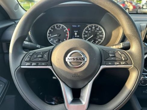 Used 2023 Nissan Sentra S FWD image 41