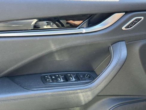 Used 2020 Maserati Levante S image 13
