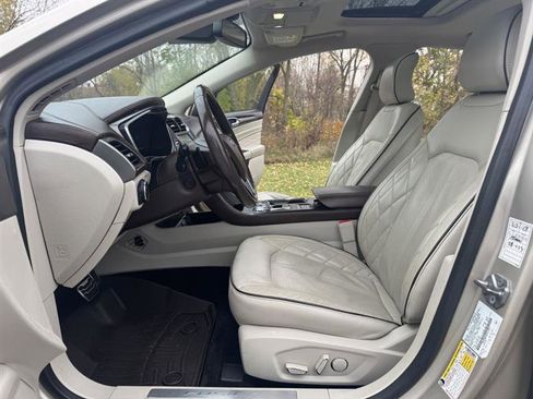 Used 2017 Ford Fusion Platinum image 12