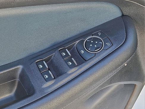 Used 2023 Ford Edge SEL w/ Sport Appearance Package image 16