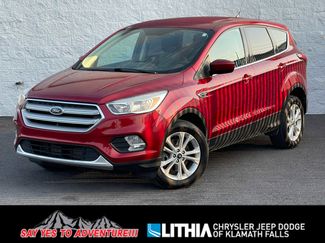 Used 2019 Ford Escape SE image 1