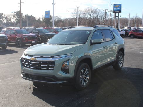 New 2026 Chevrolet Equinox LT image 7