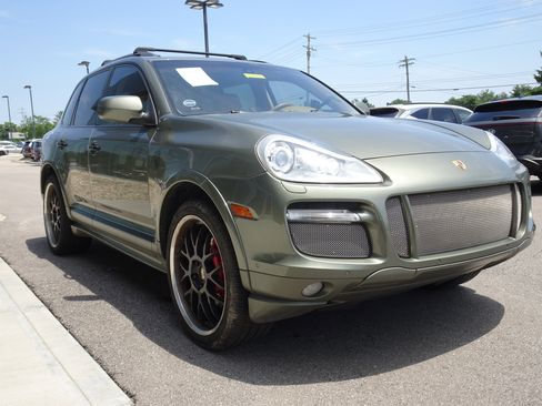 Used 2008 Porsche Cayenne GTS AWD/4WD image 5