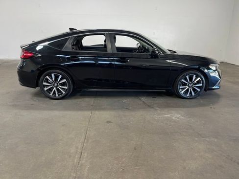 Used 2023 Honda Civic EX-L image 2