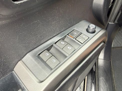 Used 2021 Toyota Tacoma TRD Off-Road AWD/4WD image 34