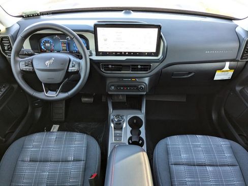 New 2025 Ford Bronco Sport Heritage w/ Convenience Package image 18