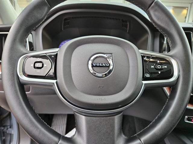 Used 2023 Volvo XC60 B6 Ultimate AWD/4WD image 24